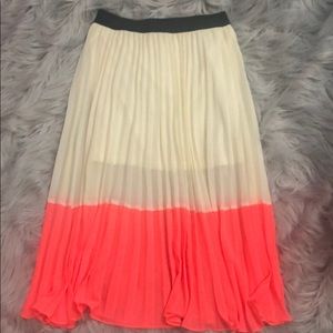 Lush-Pleated skirt